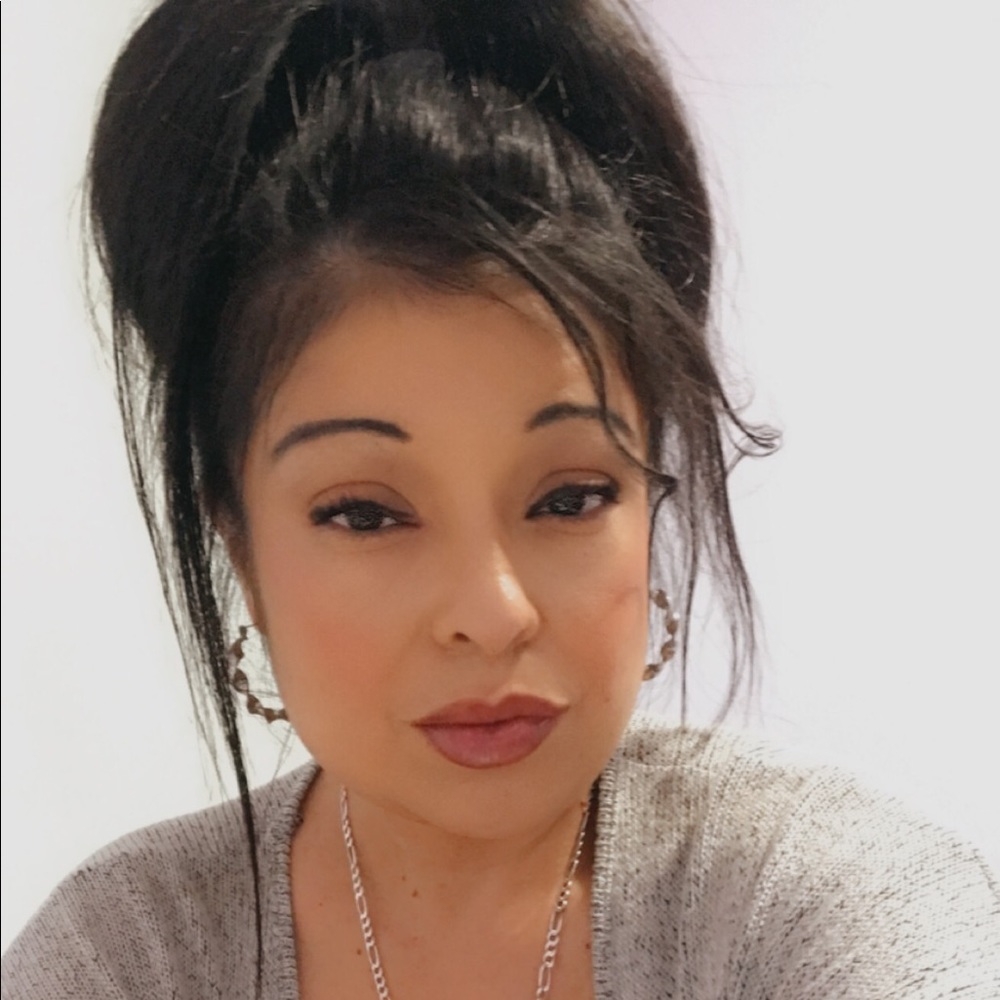 Meet your Posher, Norma